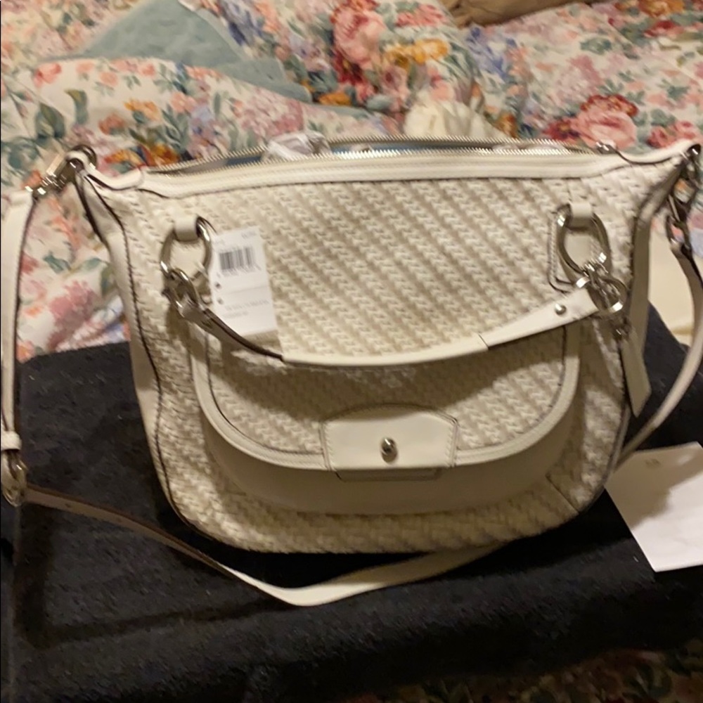 Coach Purse   S/V Parchment - Picture 2 of 16